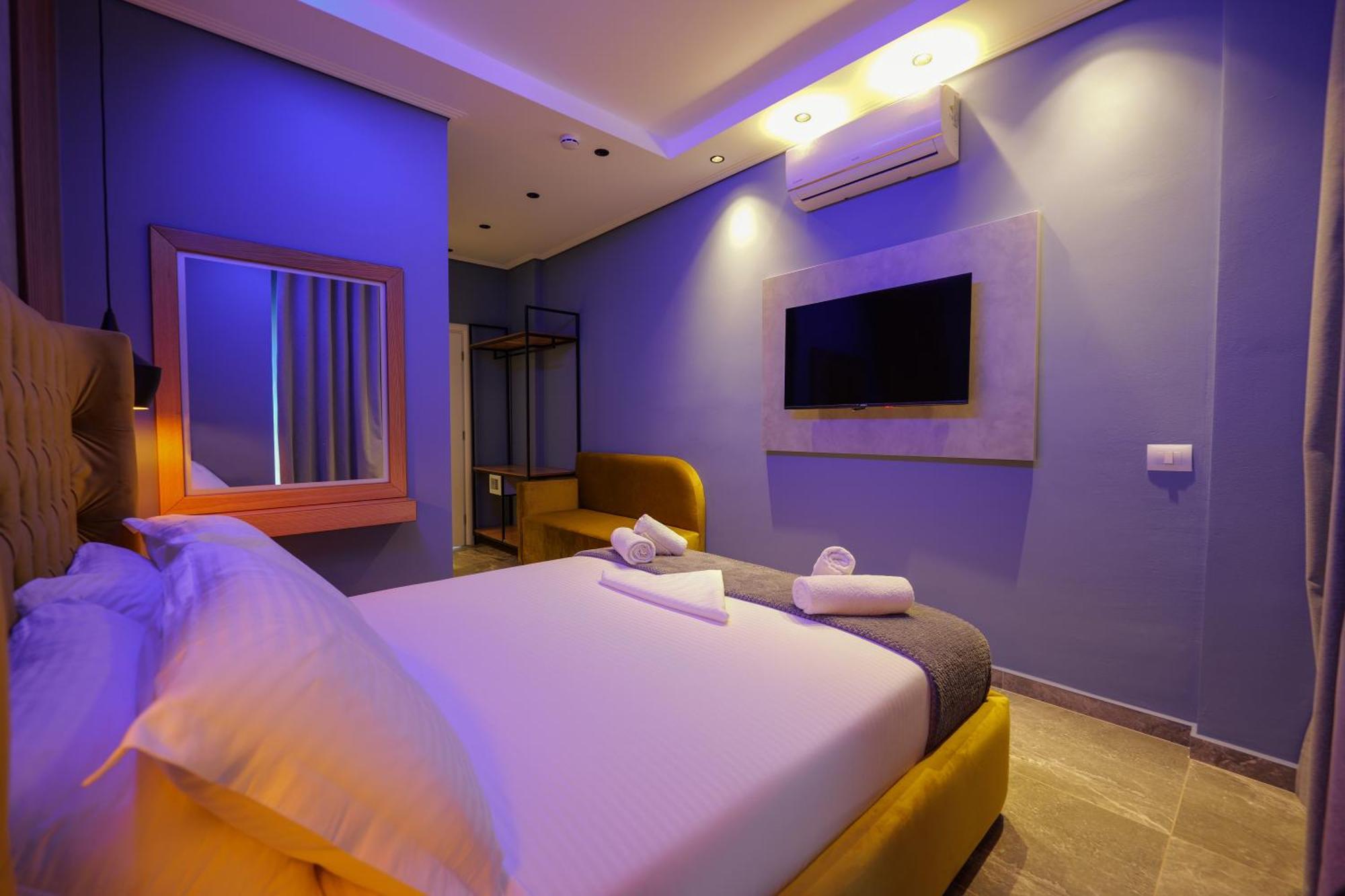 Hotel Piramida كساميل المظهر الخارجي الصورة