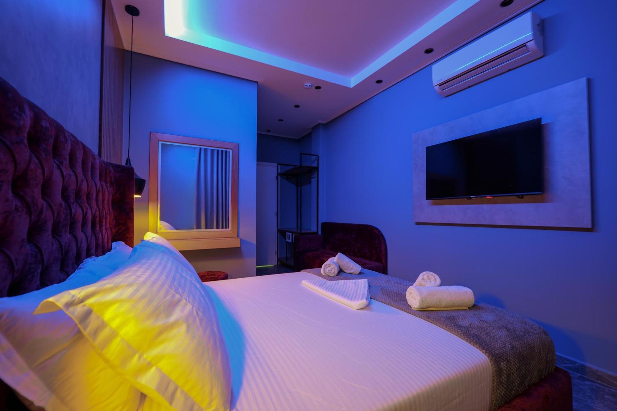 Hotel Piramida كساميل المظهر الخارجي الصورة