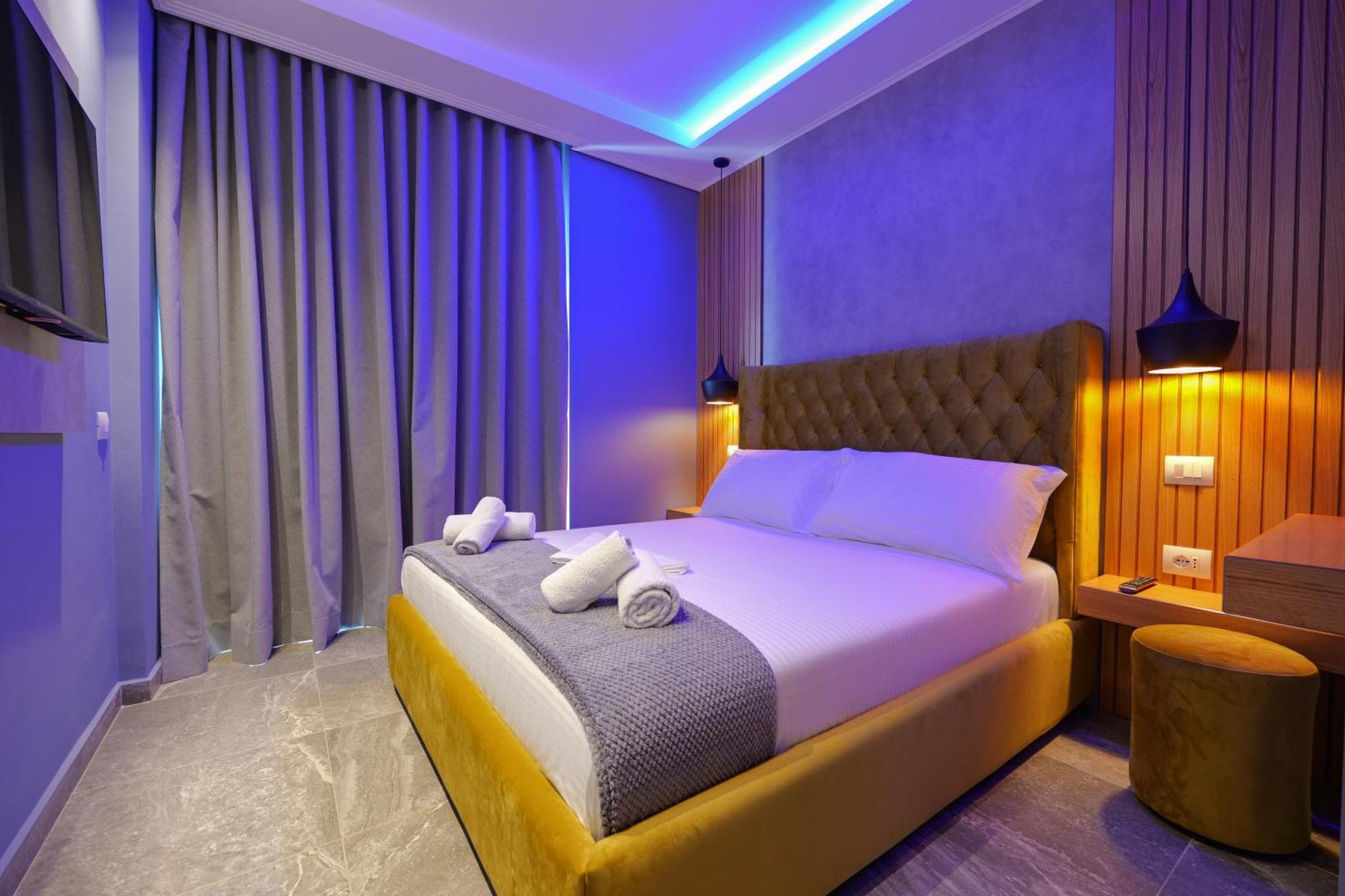 Hotel Piramida كساميل المظهر الخارجي الصورة