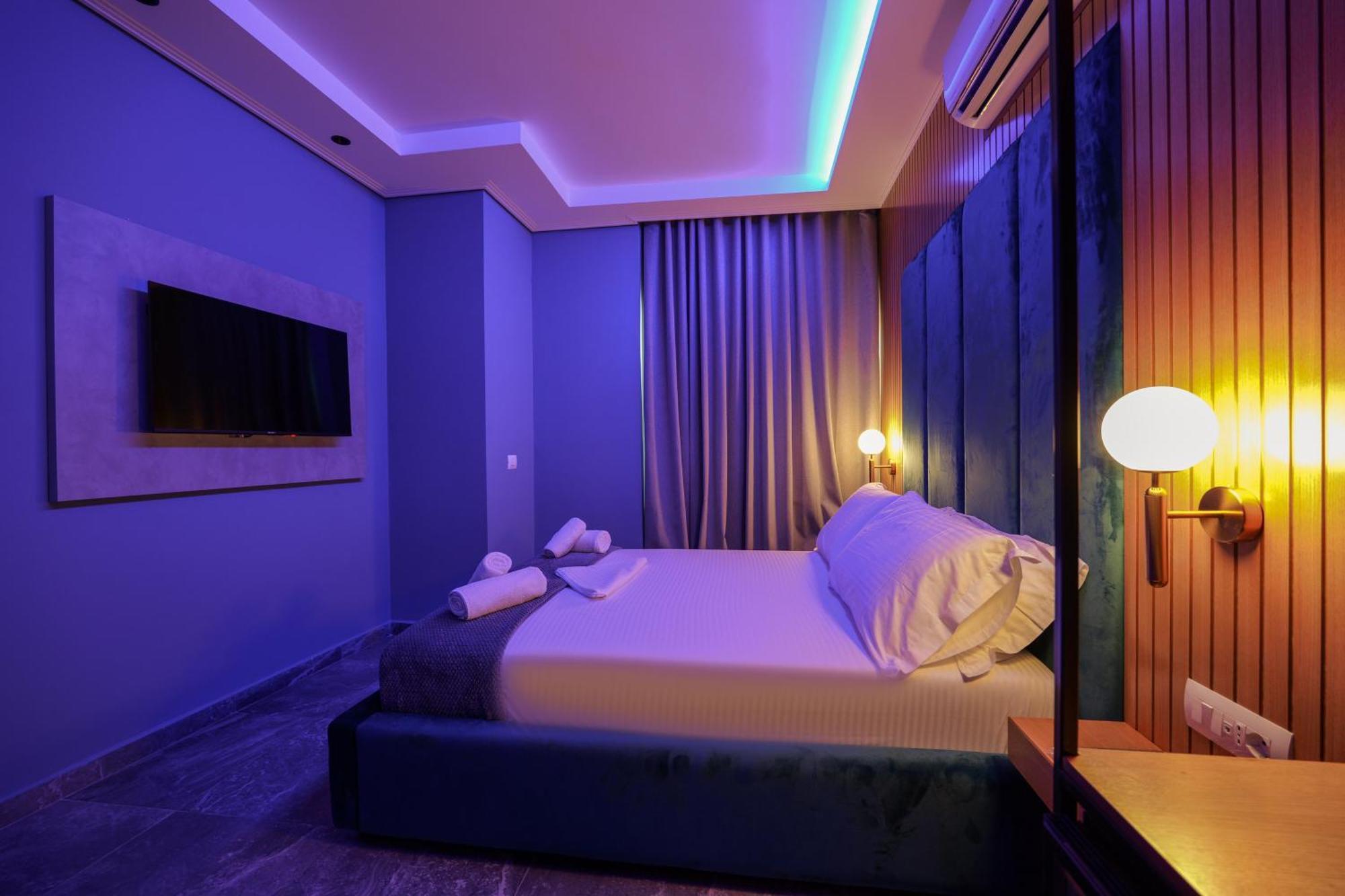 Hotel Piramida كساميل المظهر الخارجي الصورة