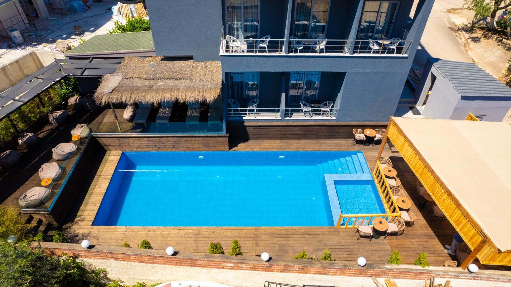 Hotel Piramida كساميل المظهر الخارجي الصورة