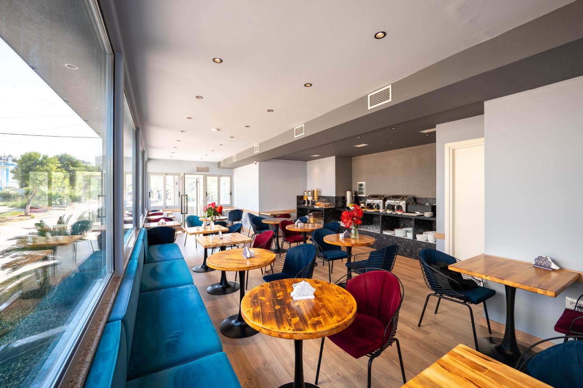 Hotel Piramida كساميل المظهر الخارجي الصورة