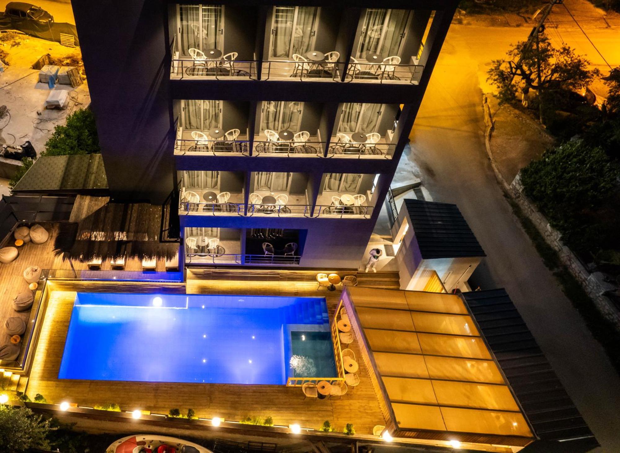 Hotel Piramida كساميل المظهر الخارجي الصورة